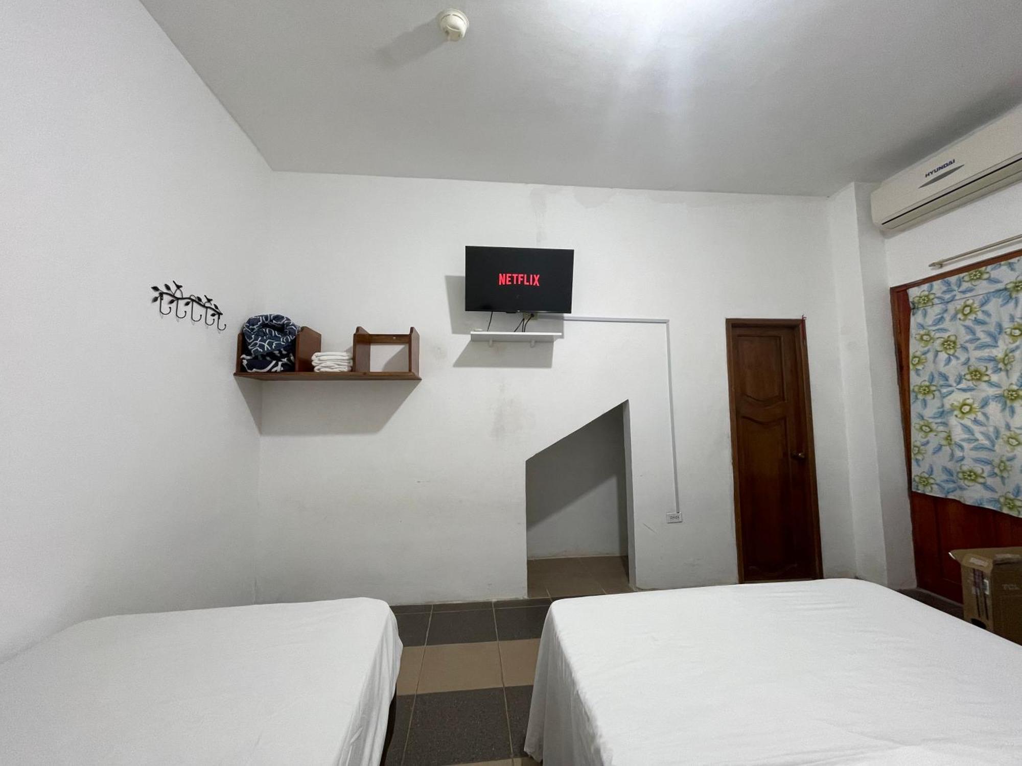 Casa De Huespedes "Darling" Ξενοδοχείο Puerto Baquerizo Moreno Εξωτερικό φωτογραφία
