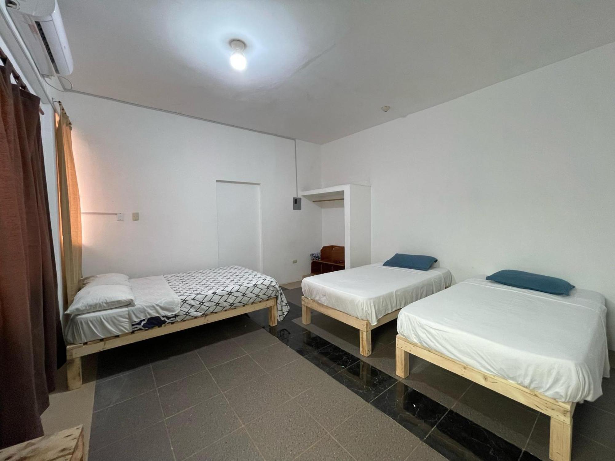 Casa De Huespedes "Darling" Ξενοδοχείο Puerto Baquerizo Moreno Εξωτερικό φωτογραφία